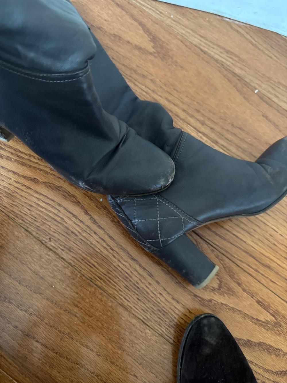 Chanel boots - Picture 2 of 6